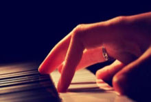 竞技宝：国足遭遇重创，朱辰杰不幸粉碎性骨折！.